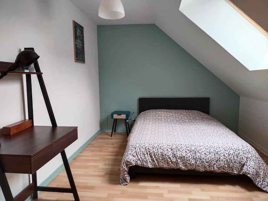 Charmant Appartement Au Calme Avec Parking Besancon Luaran gambar