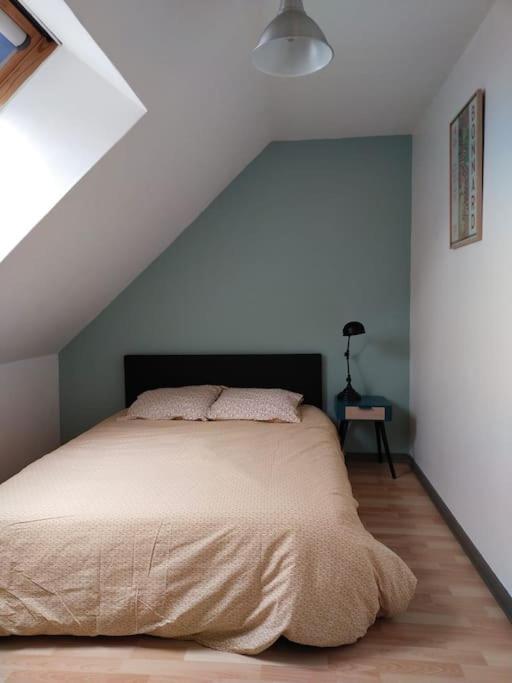 Charmant Appartement Au Calme Avec Parking Besancon Luaran gambar