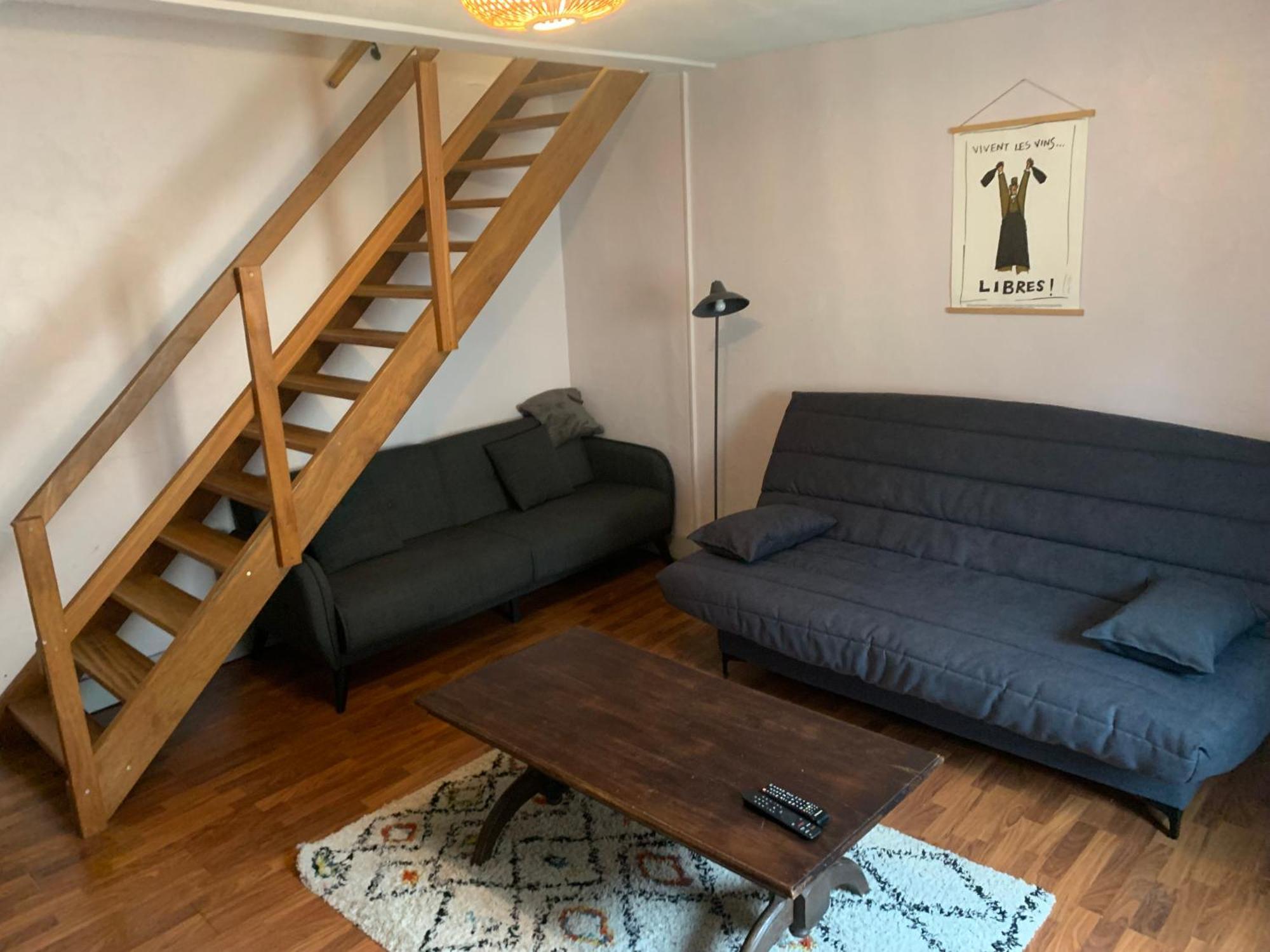 Charmant Appartement Au Calme Avec Parking Besancon Luaran gambar